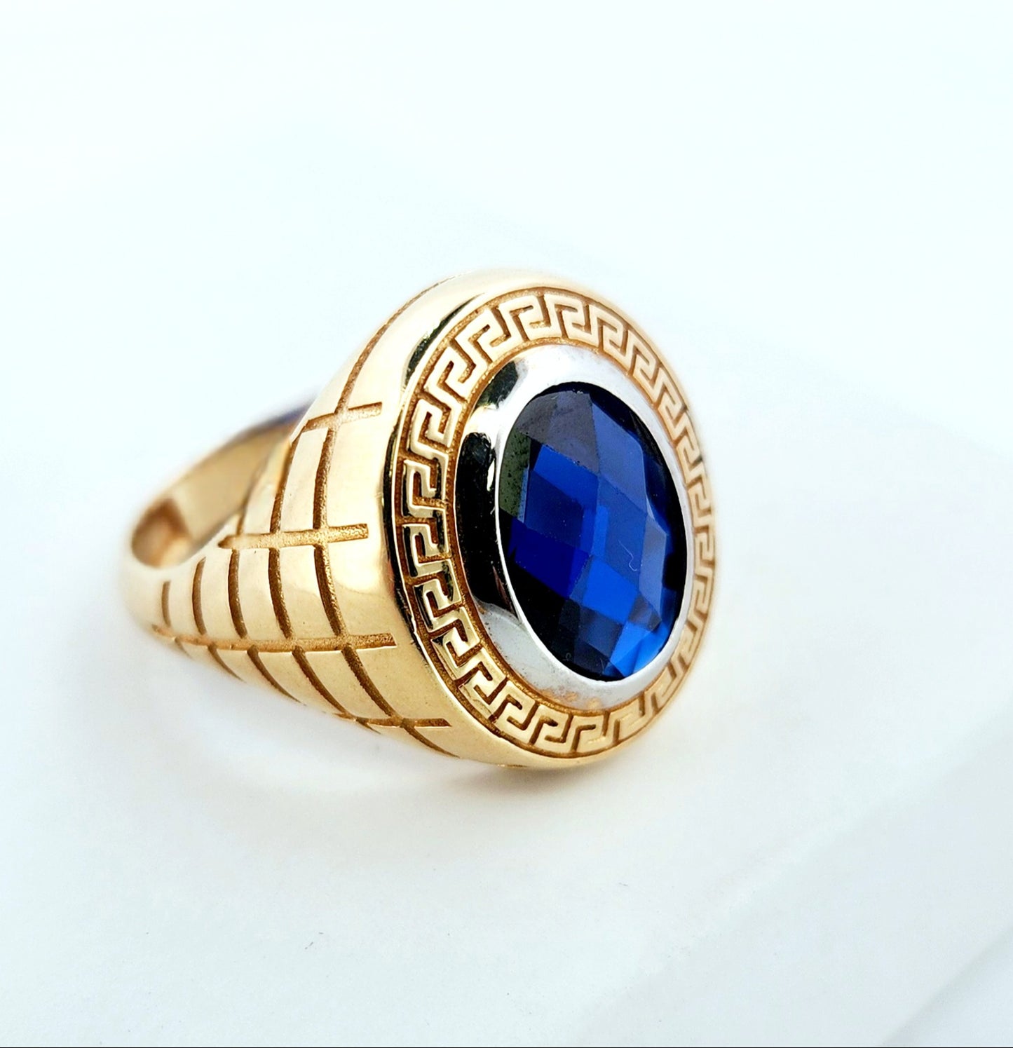 Man's 14k Circular blue stone versace ring