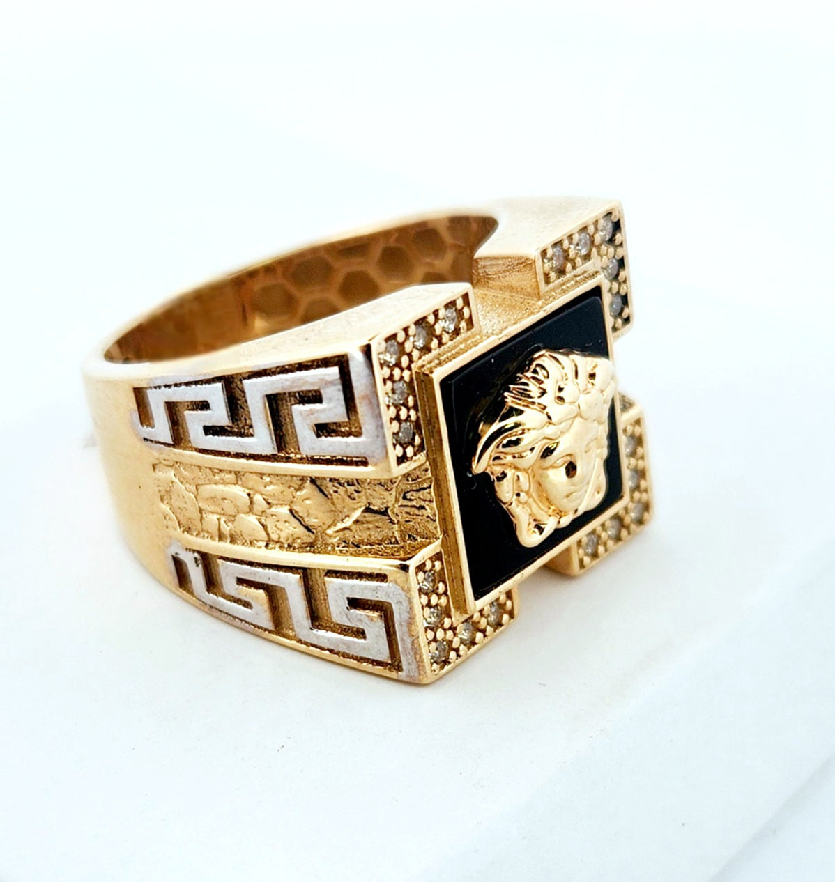 Man's 14k Circular blue stone versace ring
