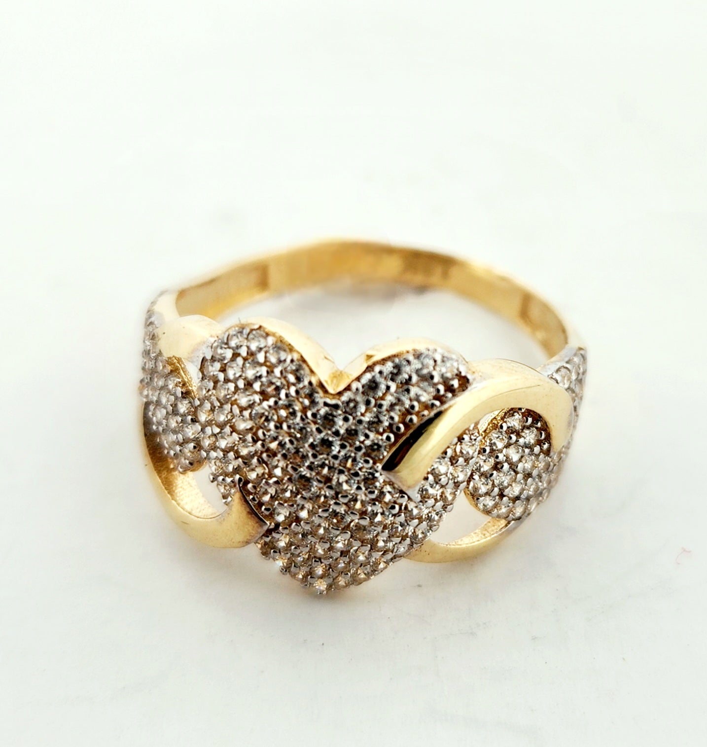 WOMAN'S 18k Chained hard with stones/zircon stones