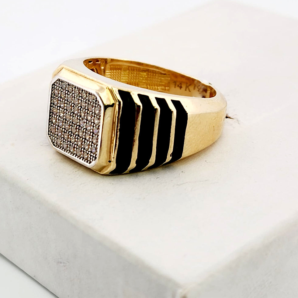 MEN'S 14K BOX RING WITH/ ZIRCONIUMS & ONIX