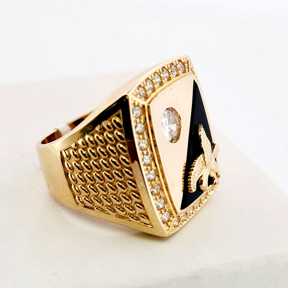 MEN'S 14K EAGLE RING WITH/ZIRCONIUMS