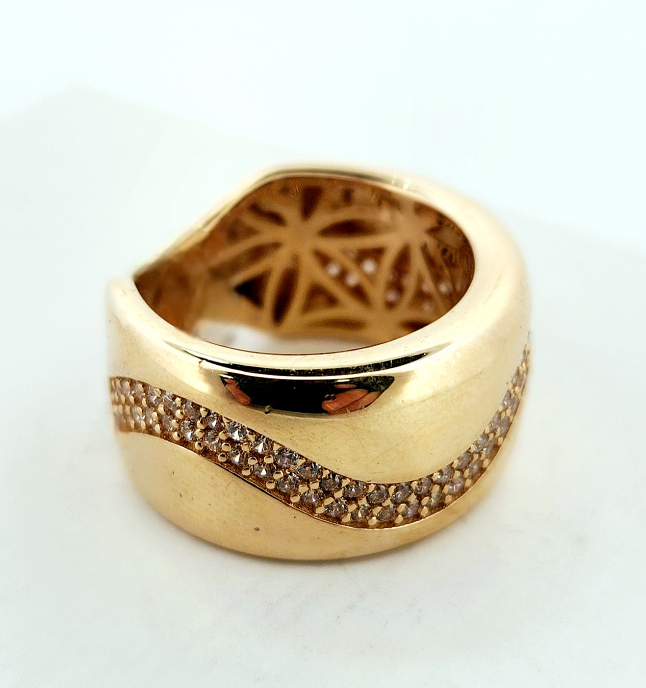 WOMAN'S 14k Wave line stones/ zircon stones