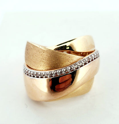 WOMAN'S 14k 3 Bands and stones ring / zircon stones