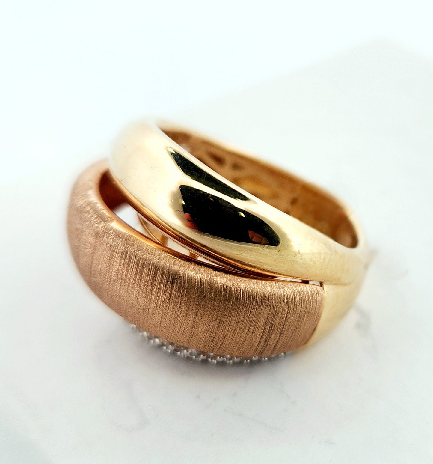 WOMAN'S 14k Stone 3 Bands / zircon stones