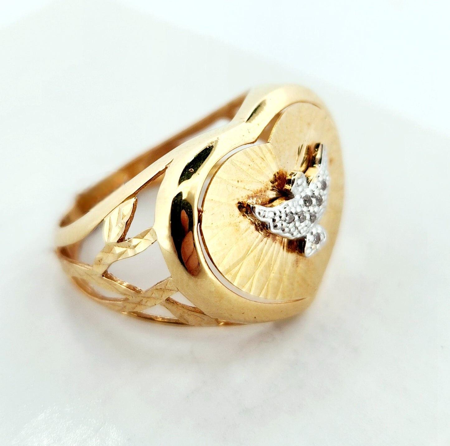 WOMAN'S 18k Heart with pigeon ring