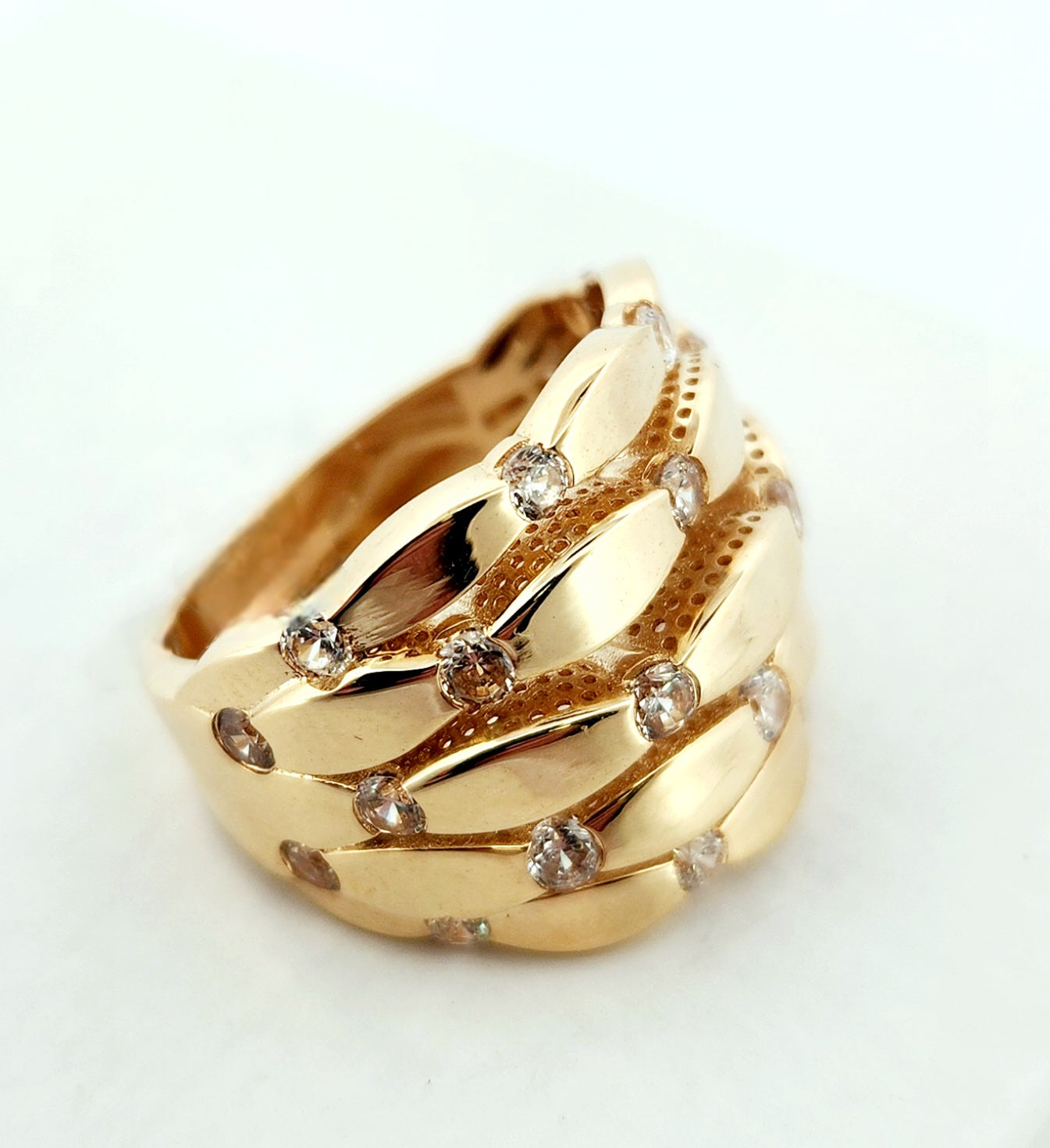 WOMAN'S 18k 5 waves lines with stones/ zircon stones