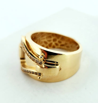 WOMAN'S 18k belt style ring/zircon stones