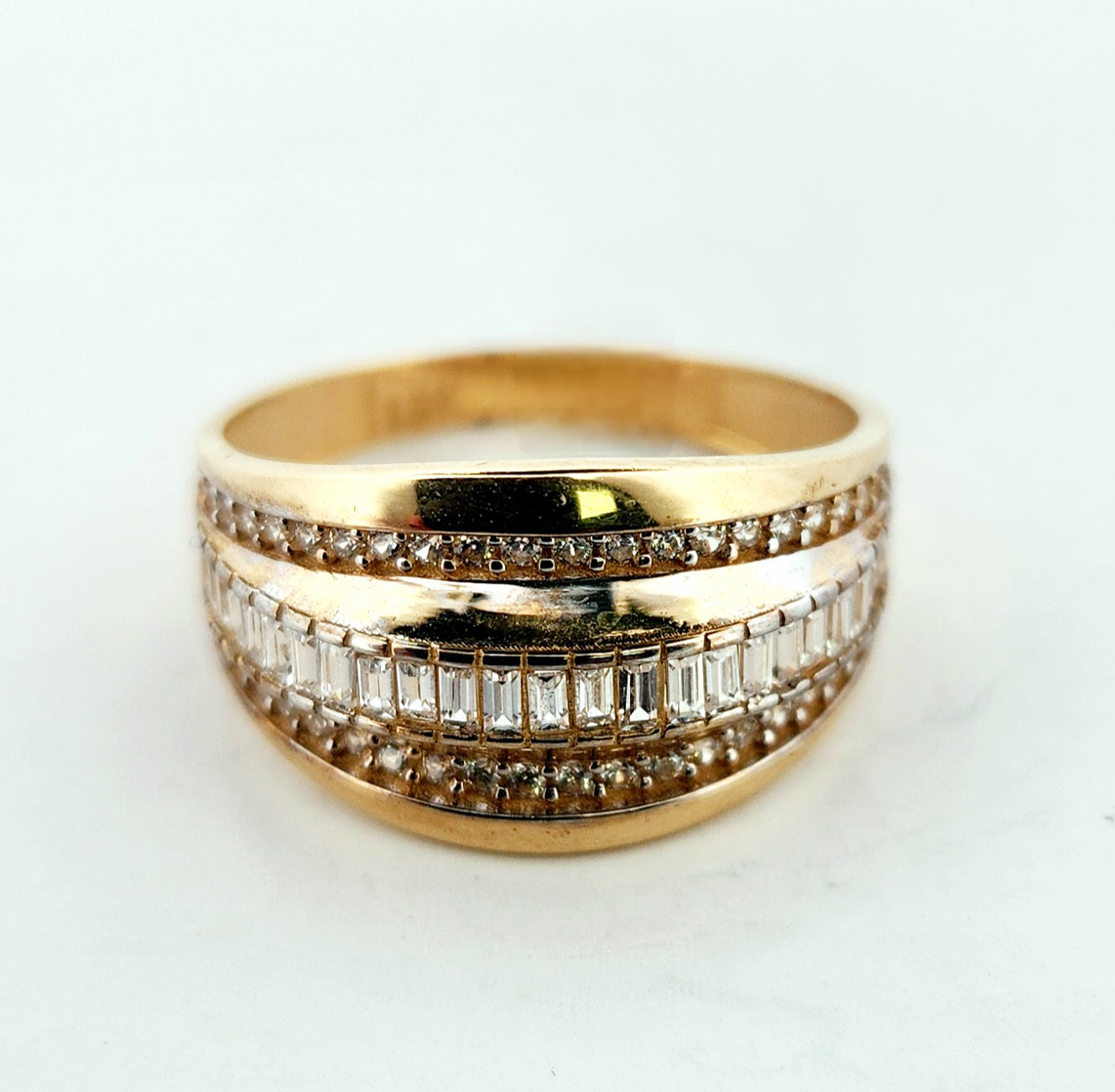 WOMAN'S 18k 3 bands with stones desing
