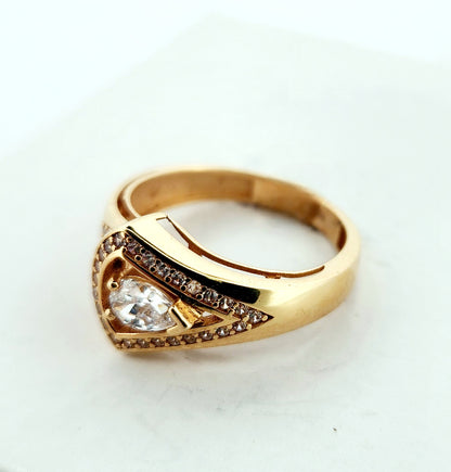WOMAN'S 18k fashion classic desing ring/zircon stones