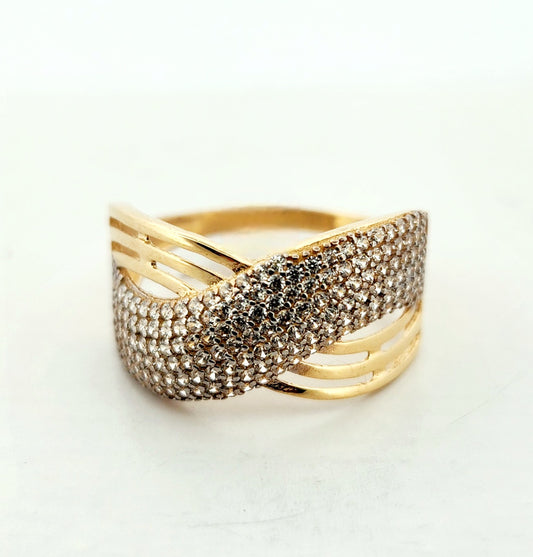 WOMAN'S 18k infinity shape with stones ring/zircon stones