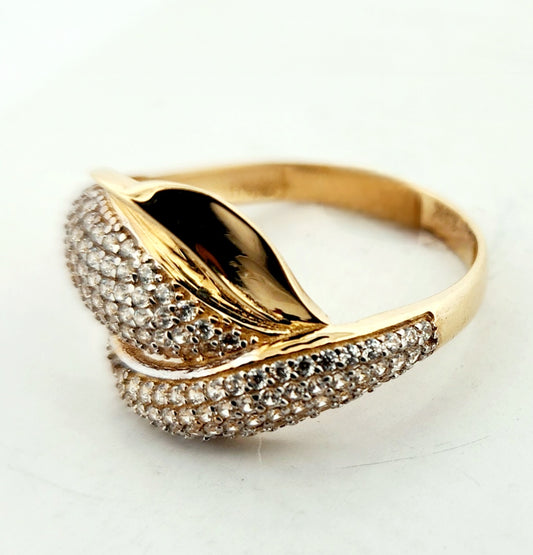 WOMAN'S 18k Leave shape with stones ring/zircon stones