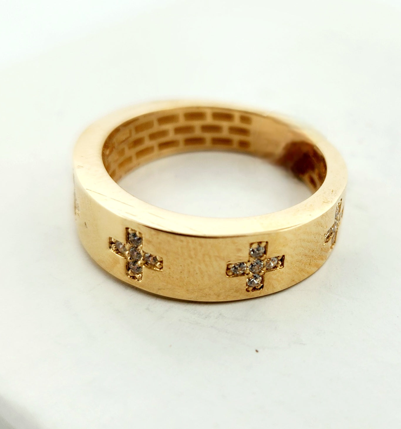 WOMAN'S 18K Simple ring of crosses with stones/zircon stones