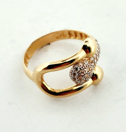 WOMAN'S 18K fashion horseshoe style ring/zircon stones