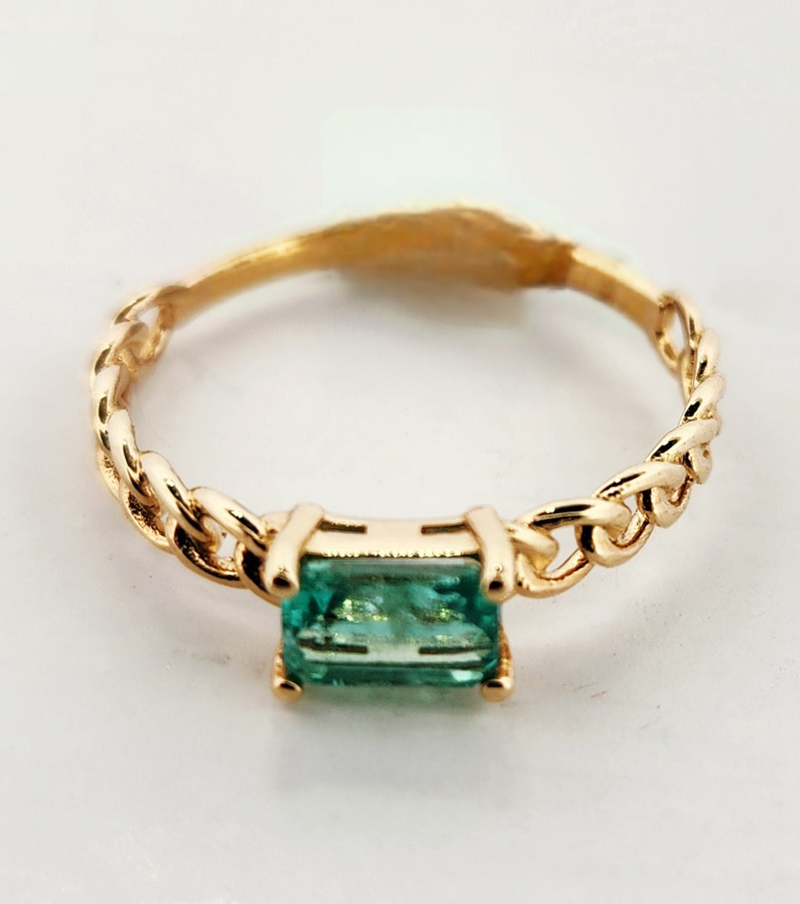 WOMAN'S 18K crossed wavesdesign ring/zircon stones